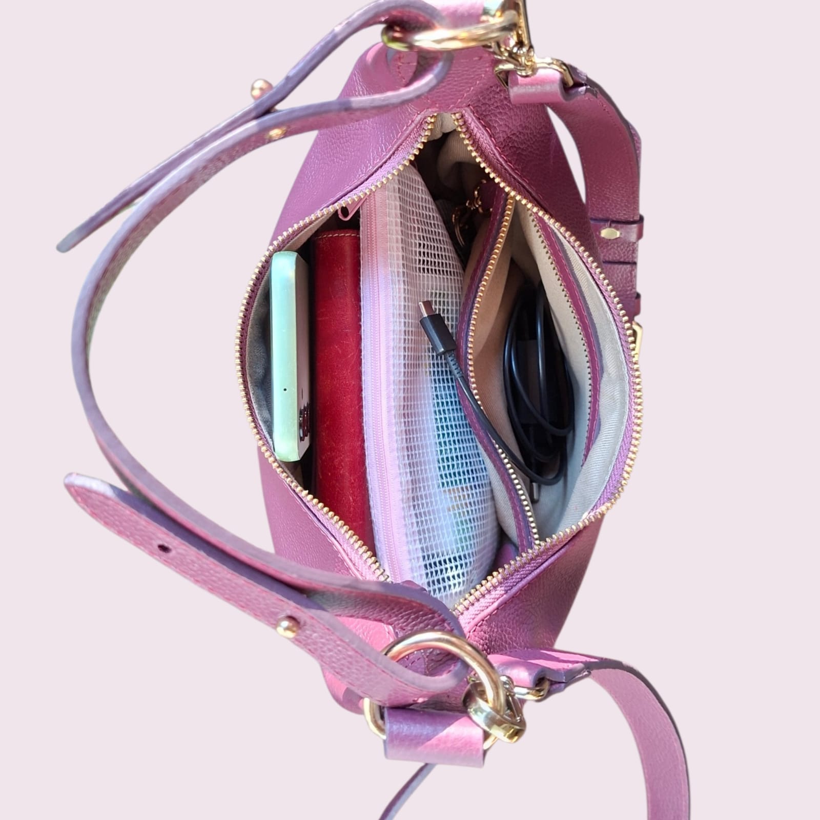 Bolsa Tulipa em Couro (Beterraba)