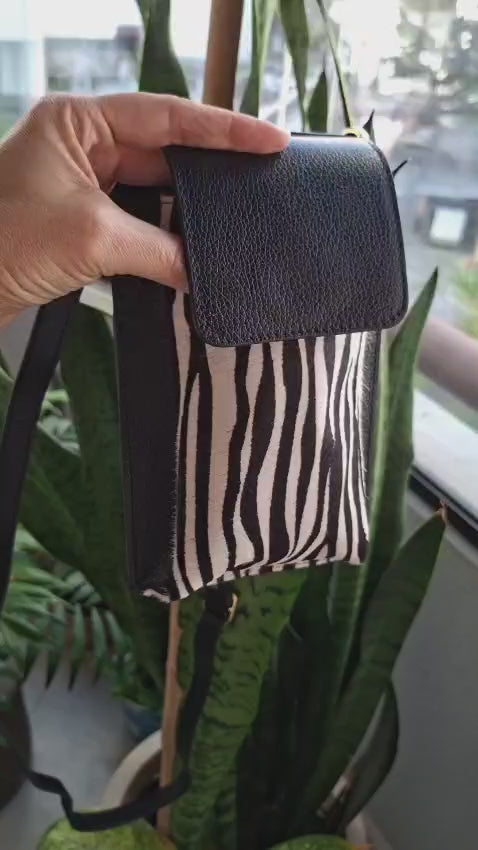 Bolsa Porta Celular (Zebra)